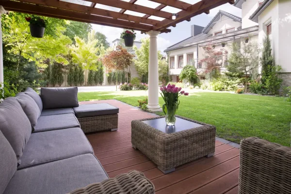 pascack-valley-landscaping-hero-outdoor-living1-2880w